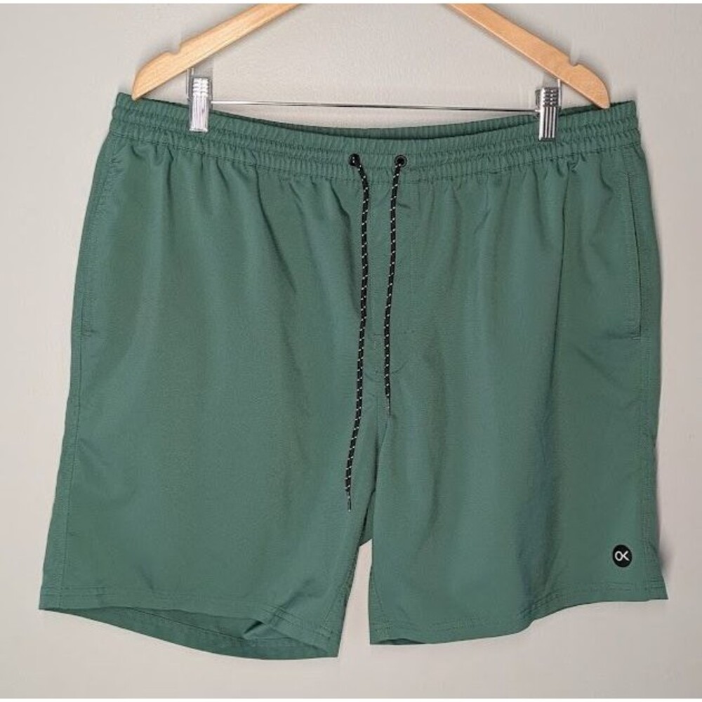 Outerknown Shorts Mens XXL Green Nomadic Volley Recycled Polyester Hybrid Swim